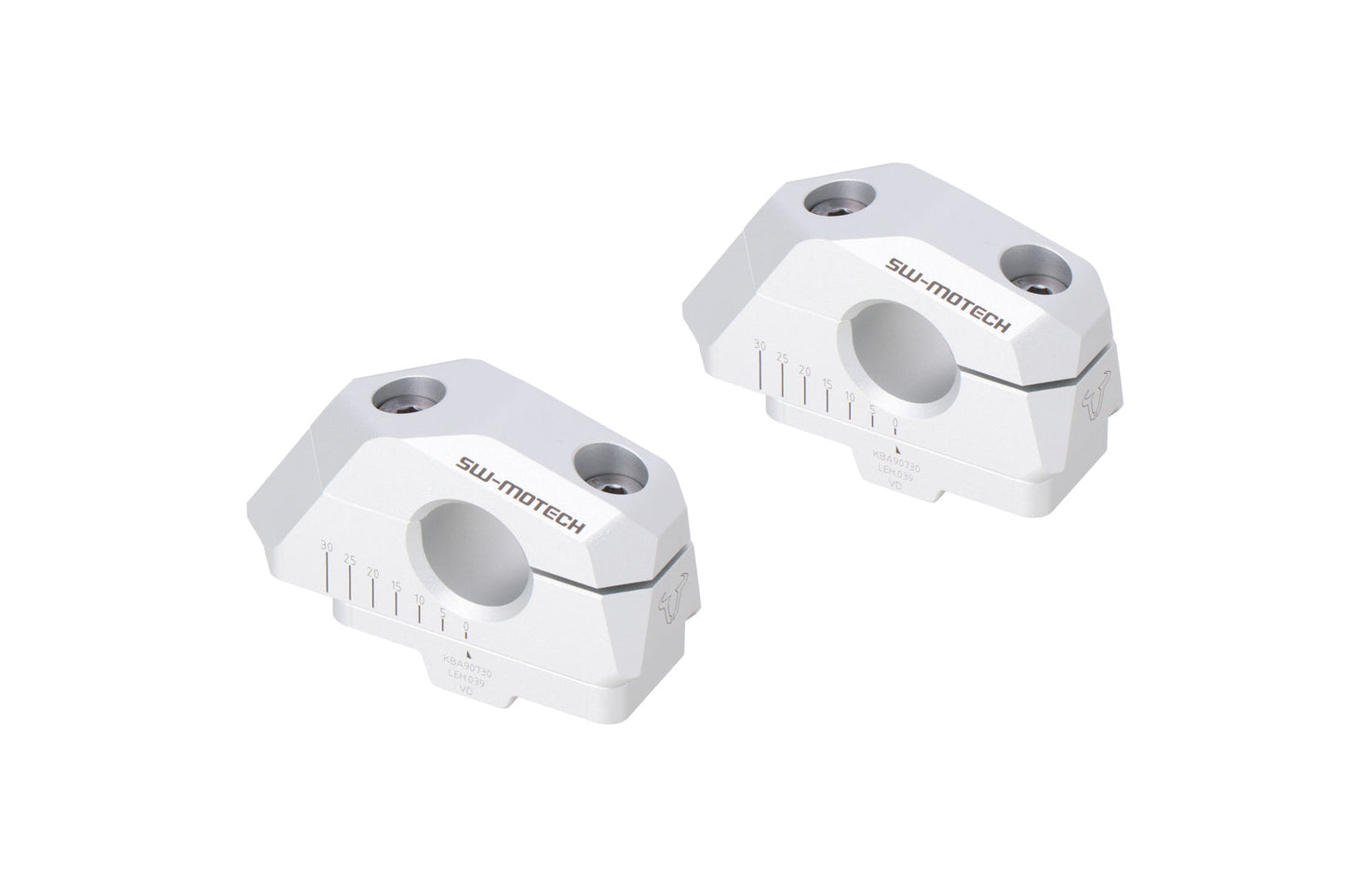 SW-MOTECH Acercador de manillar var. Ø 22 con desplazamiento Plateado. BMW F 750 GS (17-) / F 800 GS (23-).