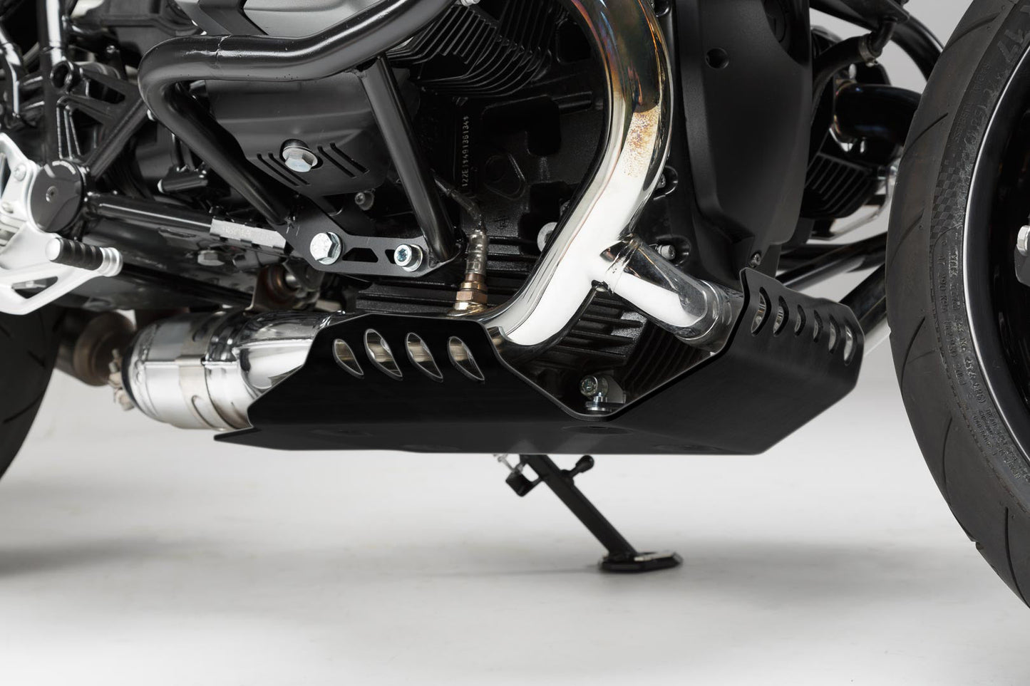 SW-MOTECH Protector de motor Negro. BMW R nineT / Pure / Scrambler.