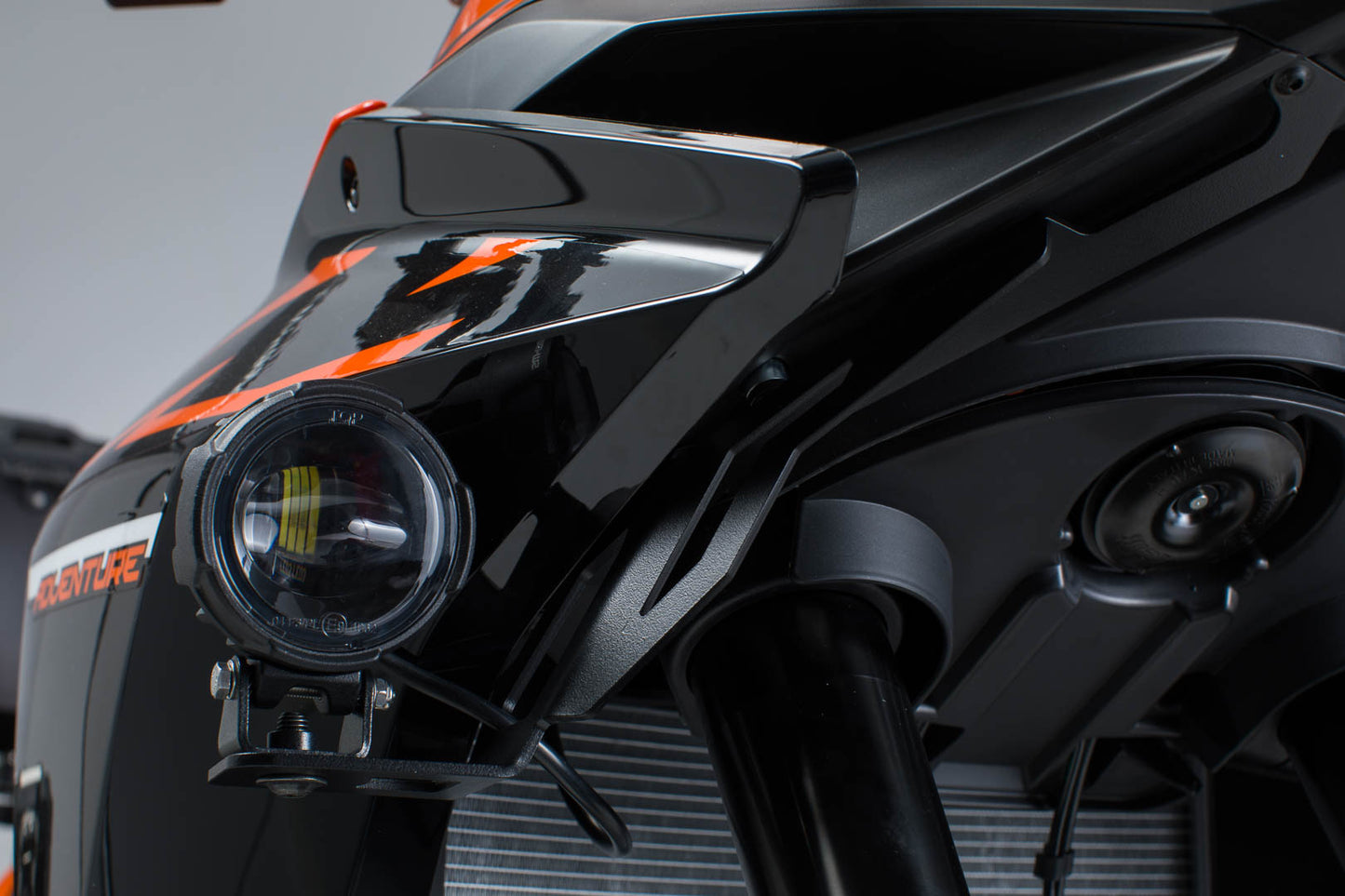 SW-MOTECH Soportes para luces Negro. KTM 1050/1090 Adv. 1190 Adv./R.