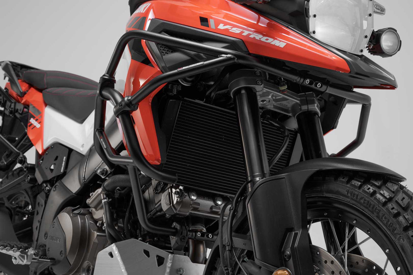 SW-MOTECH Protecciones superiores de motor Negro. Suzuki V-Strom 1050 (19-).