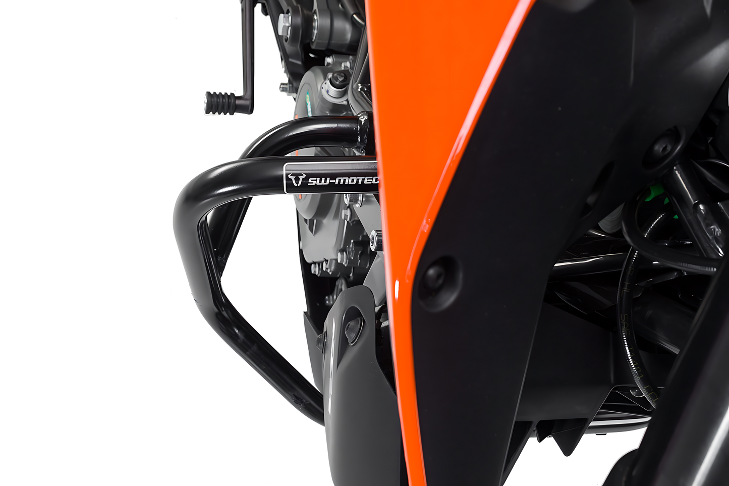 Protecciones laterales de motor Negro. KTM 125 (11-20) / 200 Duke (11-16).