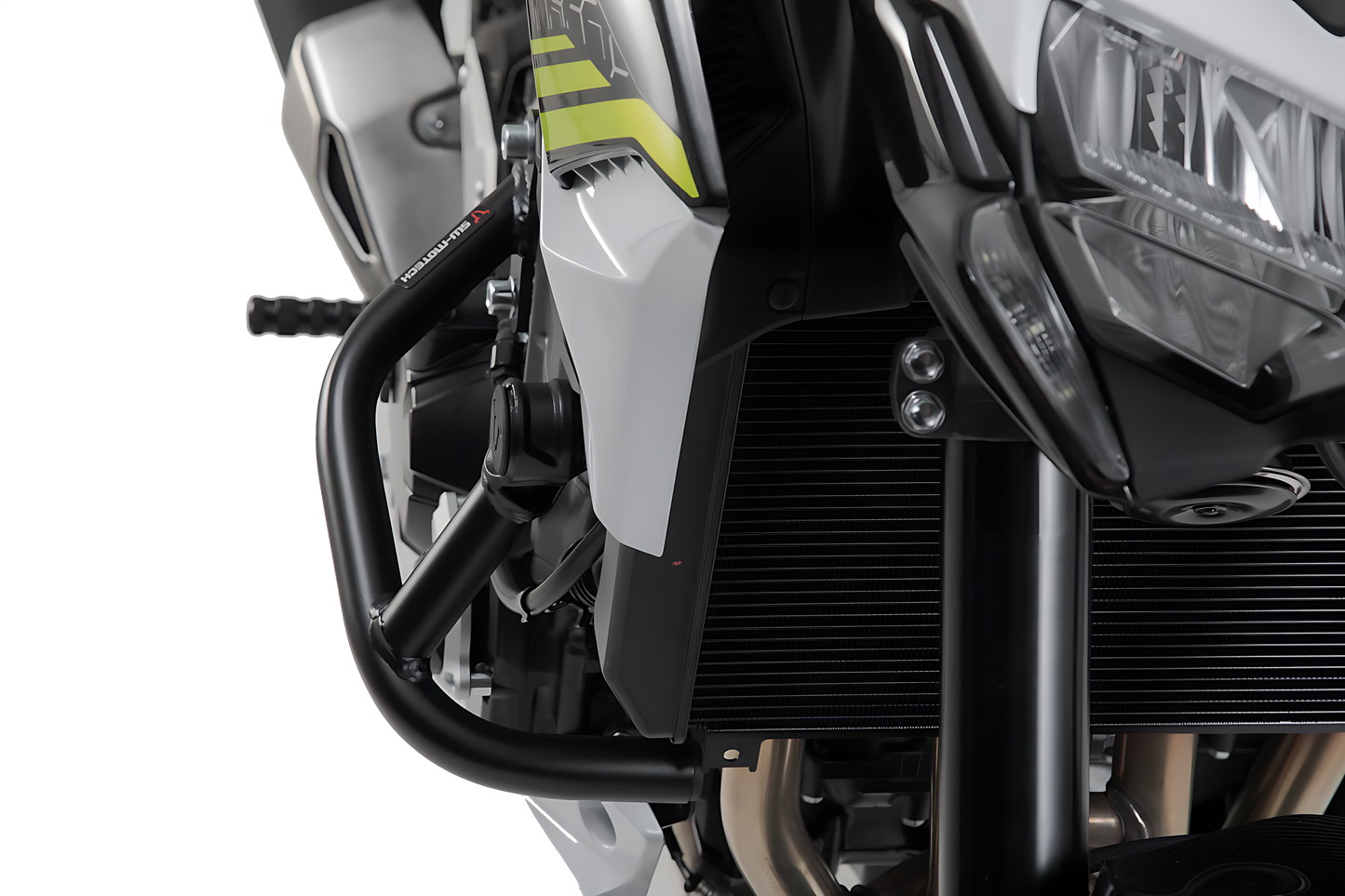 Protecciones laterales de motor Negro. Kawasaki Z900 (16-).