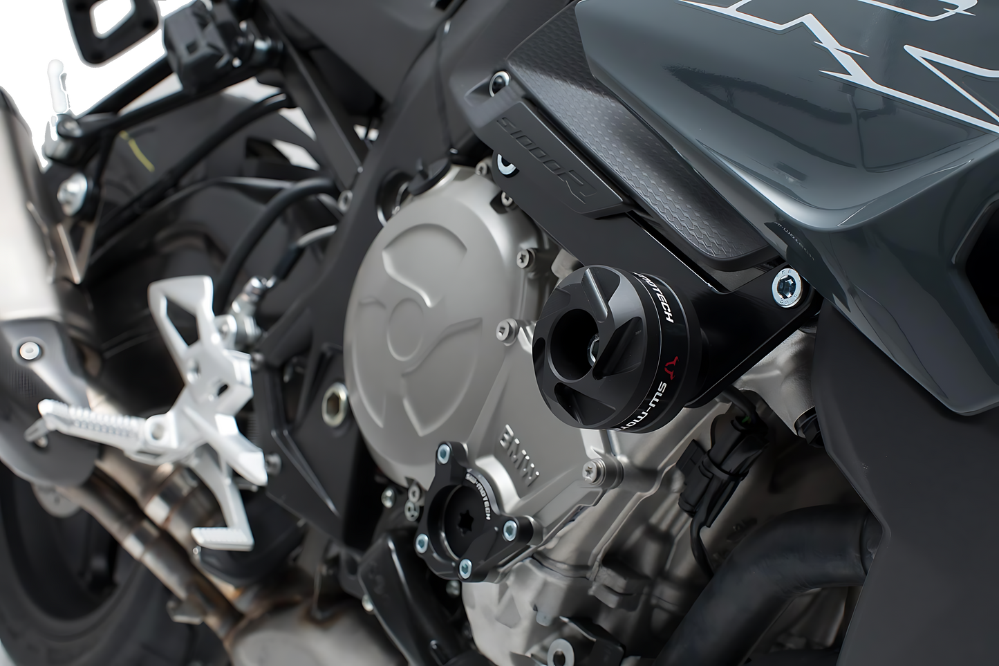 Kit de topes anticaidas Negro. BMW S1000R (16-20).