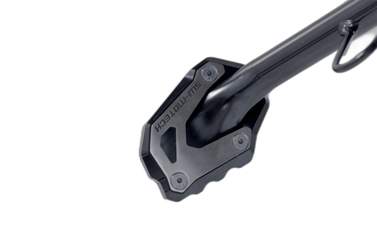 Extensión para caballete lateral. Negro/plateado. Suzu V-Strom 1050DE, April RS 457.