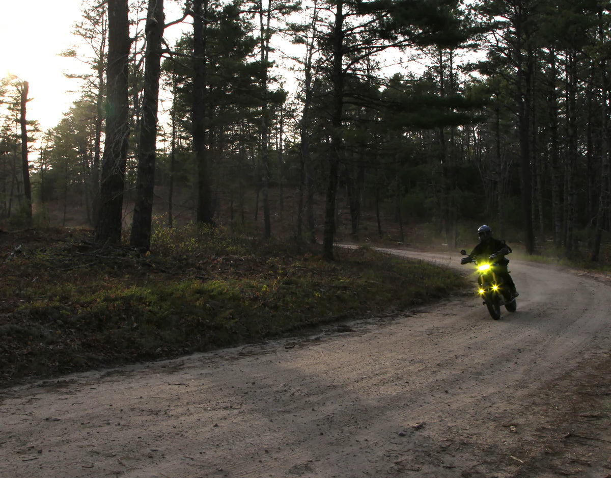 Faros LED para motocicleta D14 Destroyer - Ajuste universal redondo de 6.75"