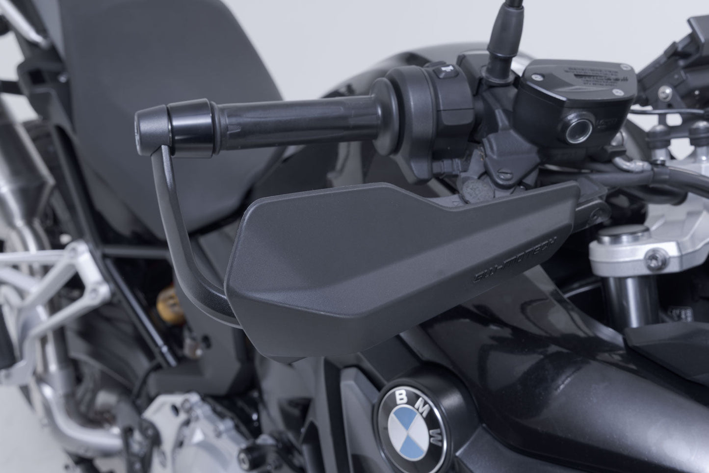SW-MOTECH Kit de protectores de manos Sport Negro. BMW F750 GS (17-).