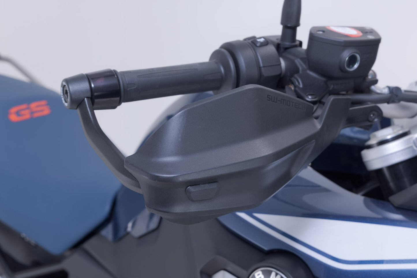 SW-MOTECH Kit de protectores de manos Adventure Negro. BMW F 850 GS (17-).