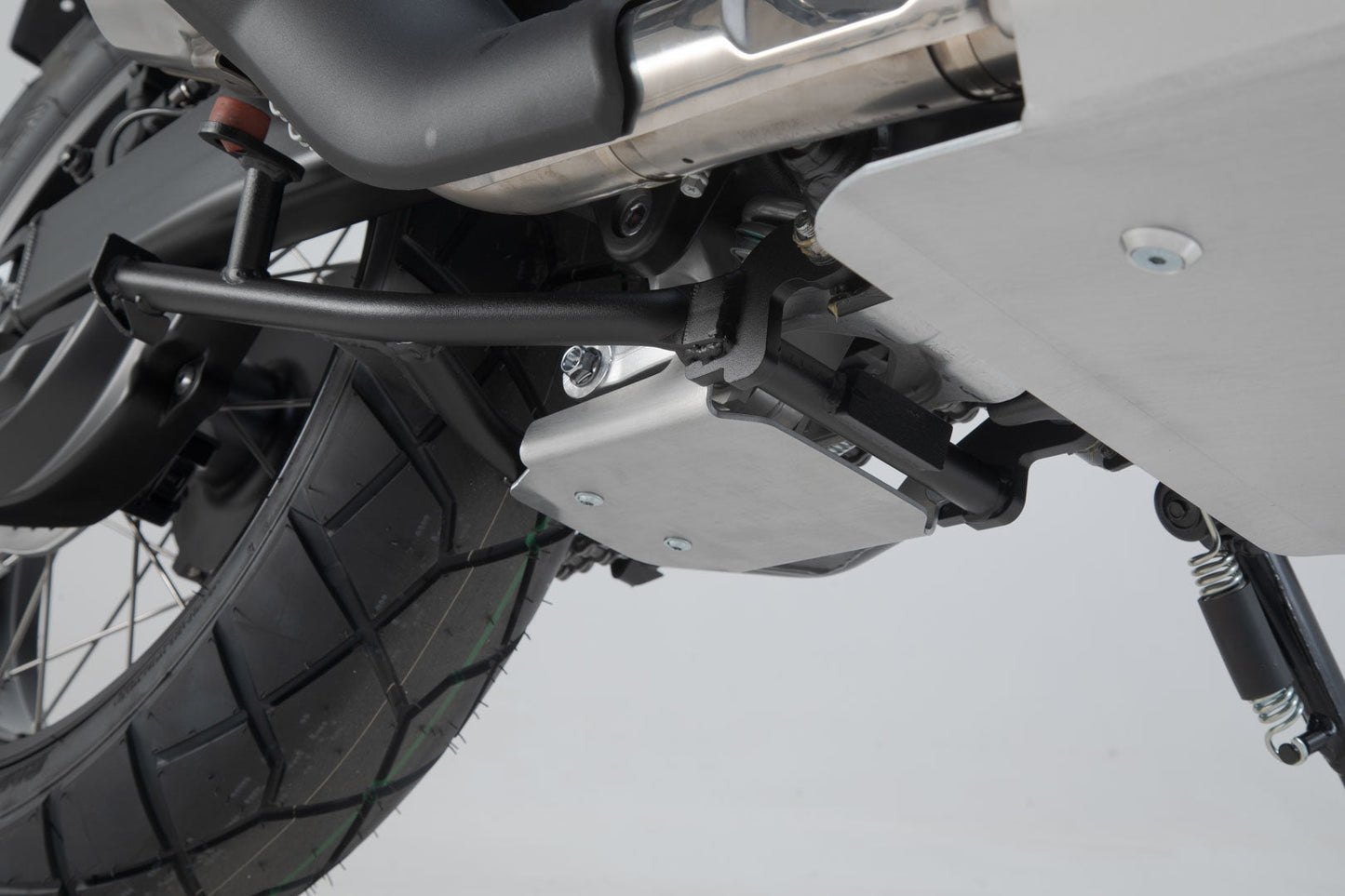 SW-MOTECH Caballete principal Negro. CRF1100L Africa Twin / Adventure Sports.