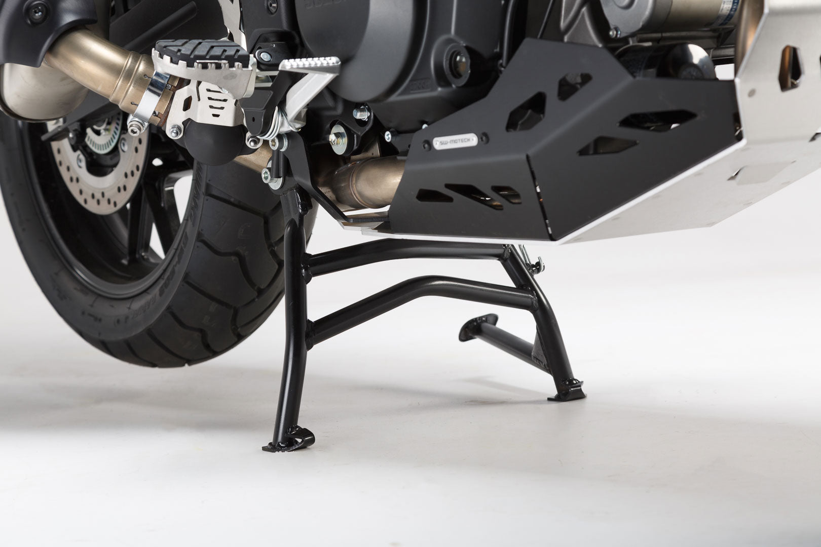 SW-MOTECH Caballete central Negro. Suzuki V-Strom 1000 (14-) / 1050 (19-).