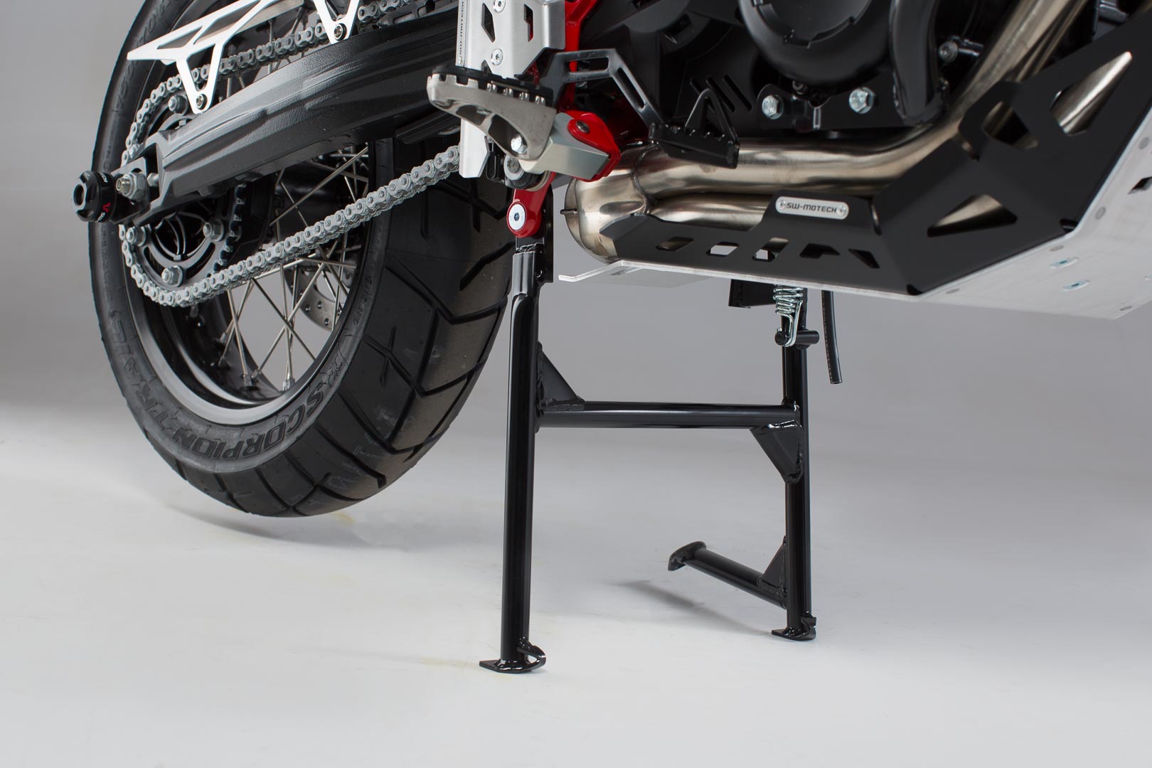 SW-MOTECH Caballete central Negro. BMW F 800 GS (07-18) / Adv (13-18).