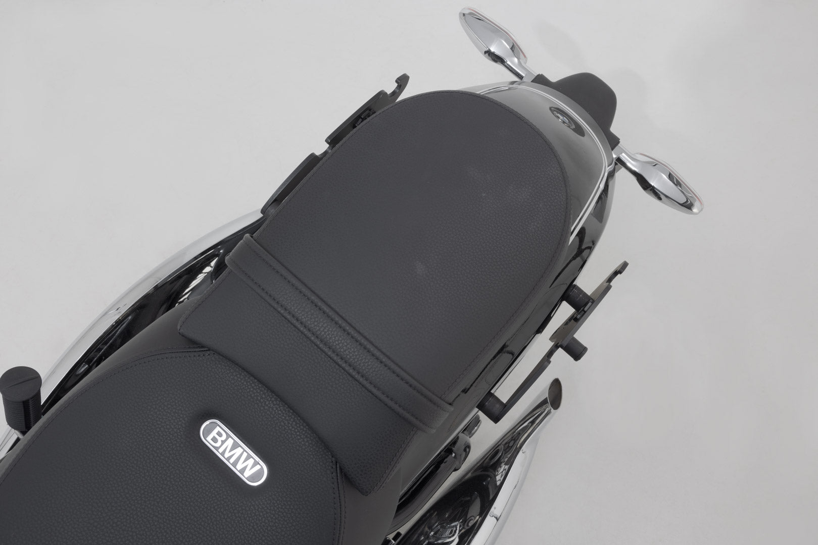 SW-MOTECH Soporte lateral SLH izquierdo LH1 BMW R18 (20-).
