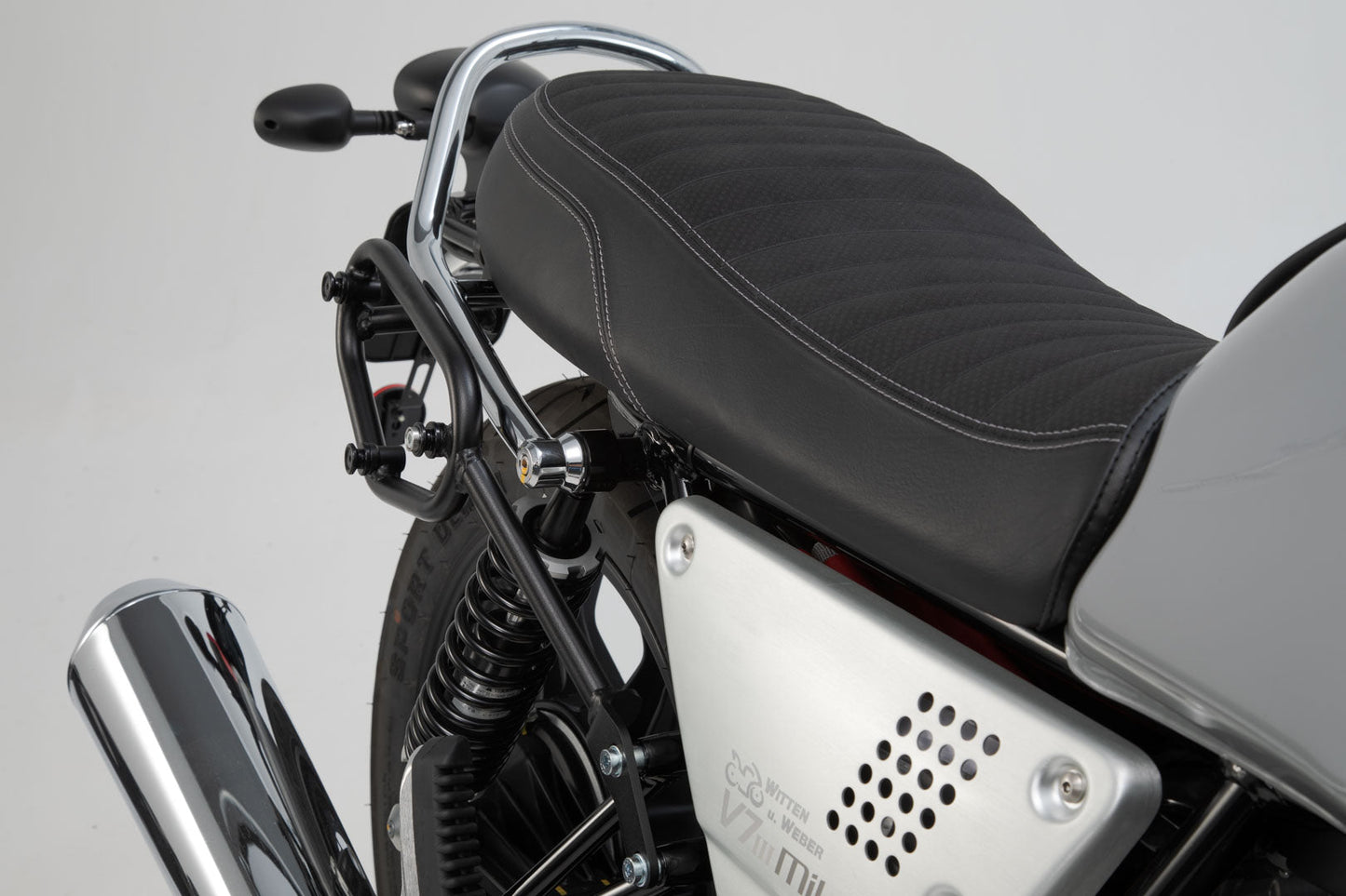 SW-MOTECH Soporte lateral derecho SLC Moto Guzzi V7 lll (16-).