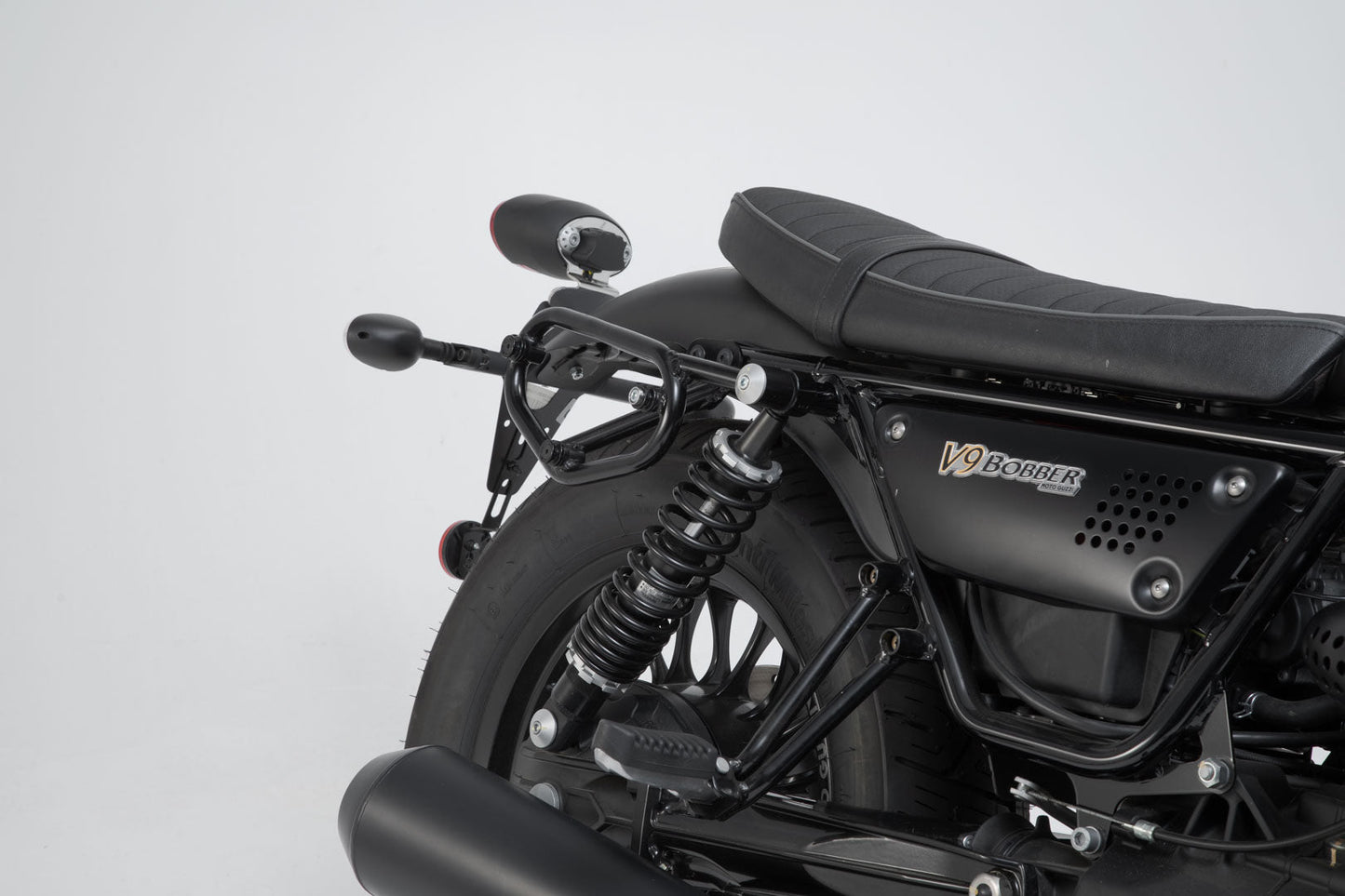 SW-MOTECH Soporte lateral derecho SLC Moto Guzzi V9 Roamer/Bobber (15-).