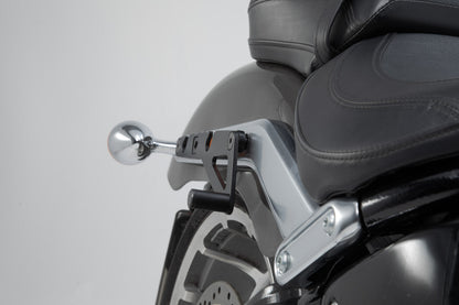 SW-MOTECH Soporte lateral SLH derecho LH1 H.-D. Fat Boy/ S Breakout/ S (17-). Per LH1.