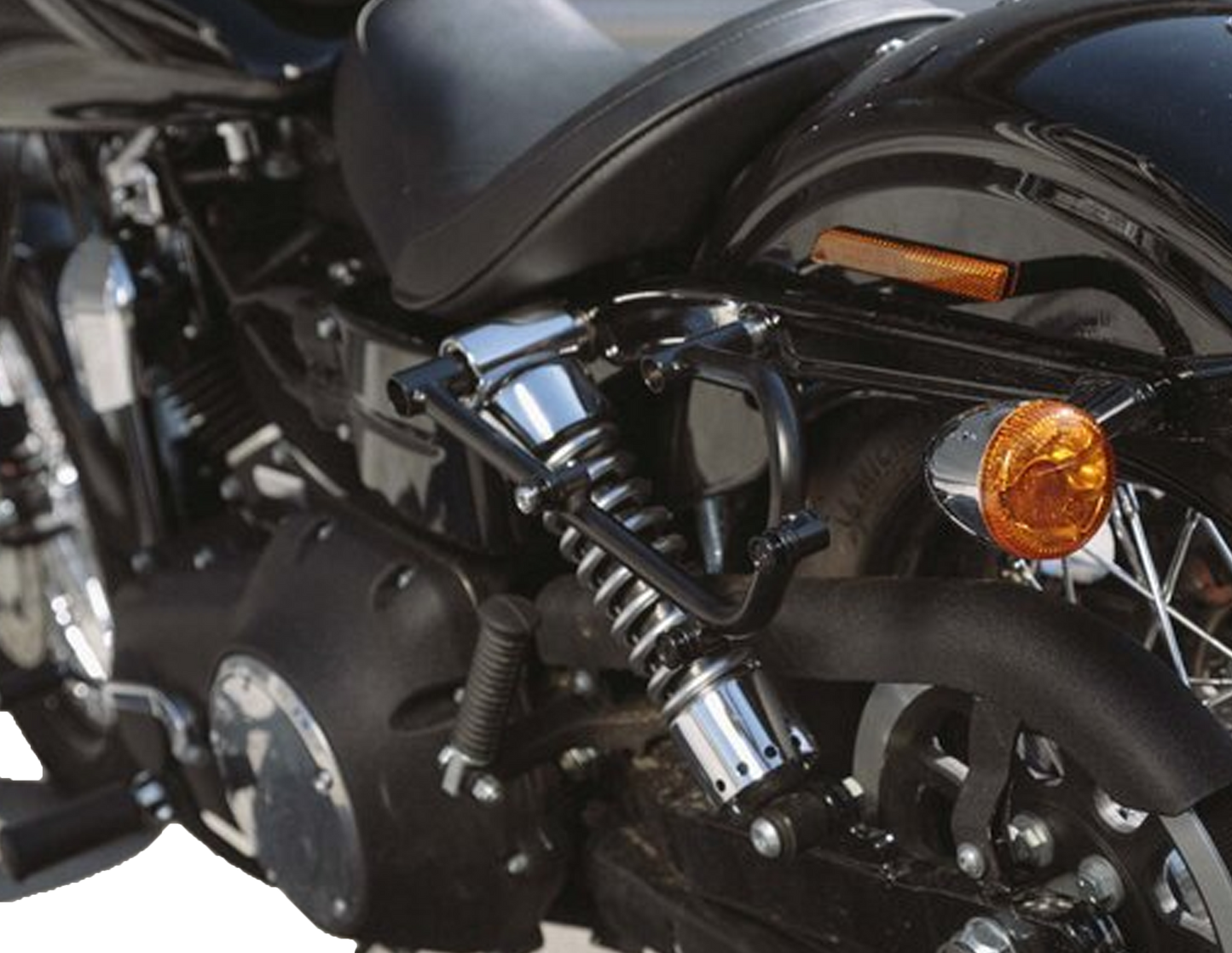 SLC soporte lateral izqiuerda Harley Dyna modelos (09-17).