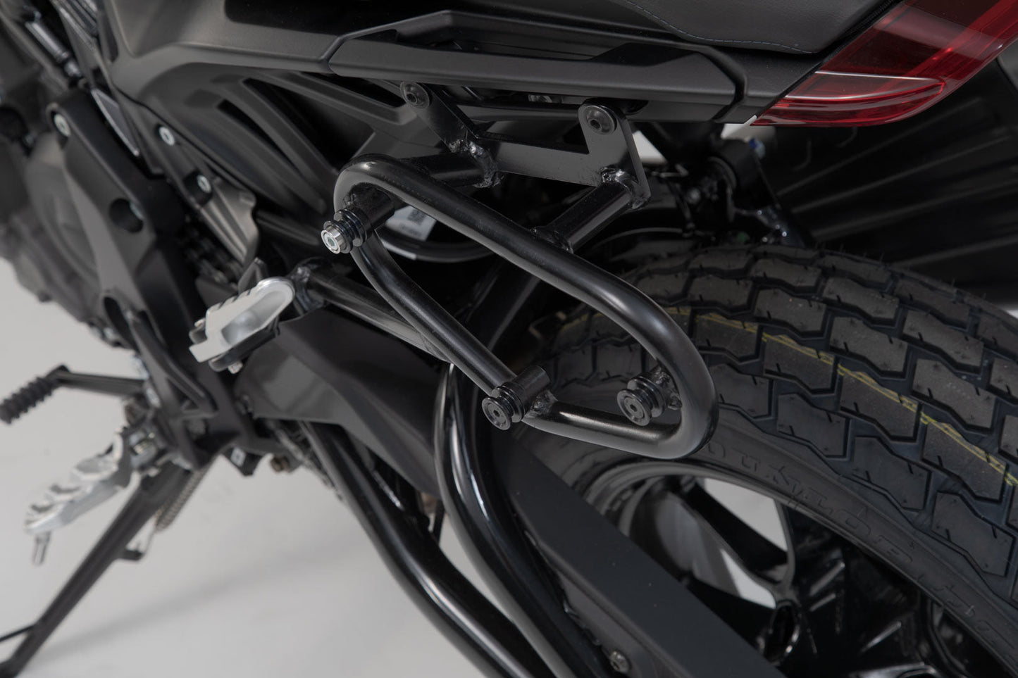 SW-MOTECH Soporte lateral izquierdo SLC Indian FTR 1200 (18-).