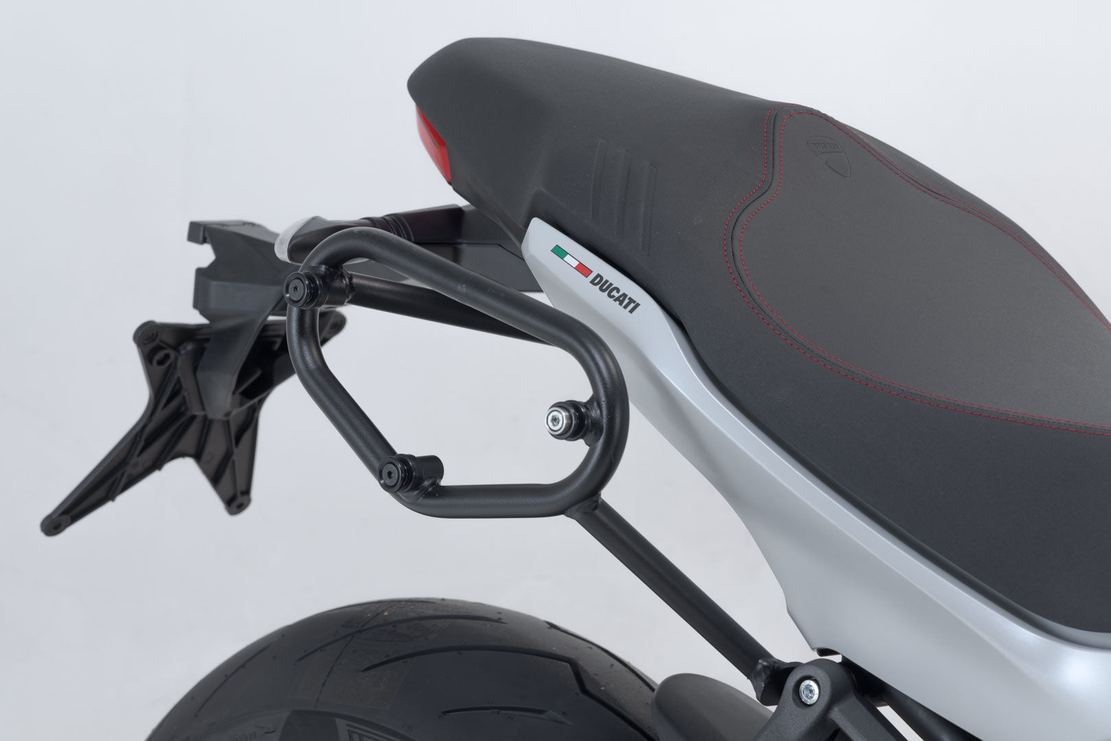 SW-MOTECH Soporte lateral derecho SLC Ducati Monster 821/1200 Super Sport 950.
