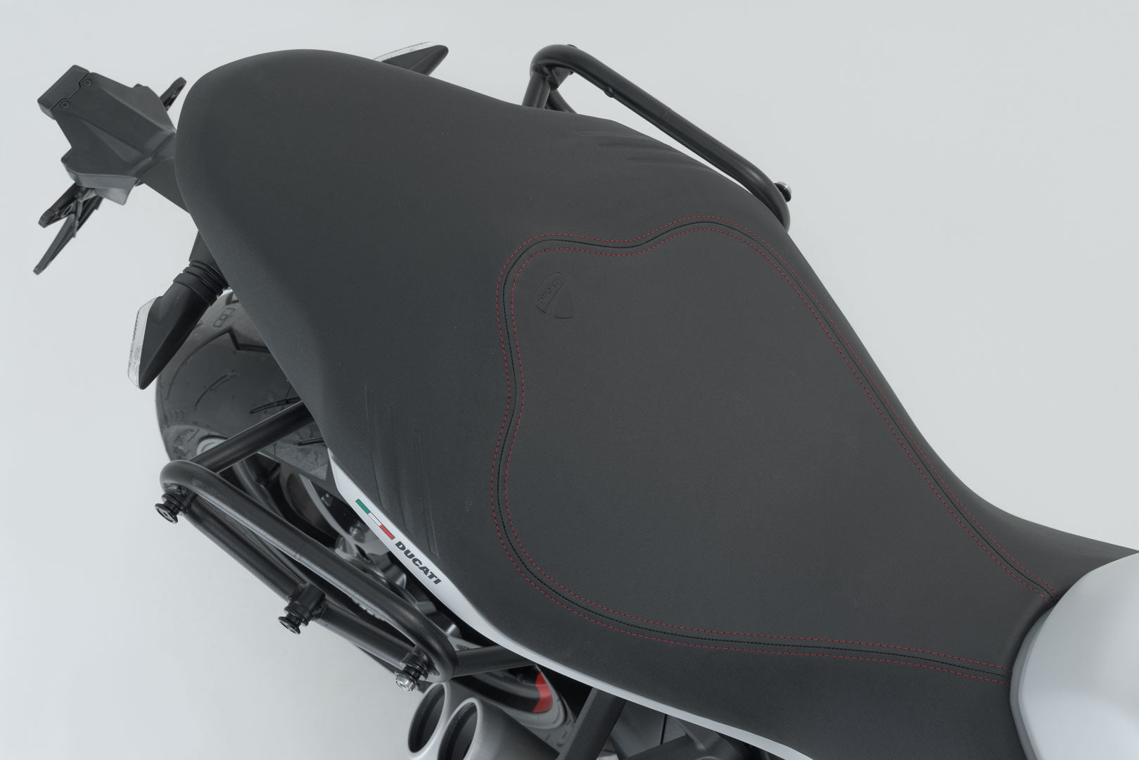 SW-MOTECH Soporte lateral derecho SLC Ducati Monster 821/1200 Super Sport 950.
