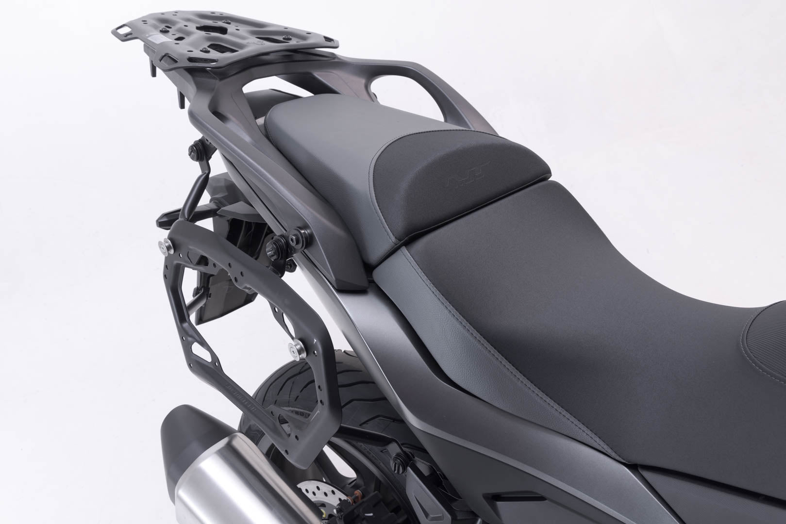 SW-MOTECH Soporte lateral PRO Negro. Honda NT1100 (21-).
