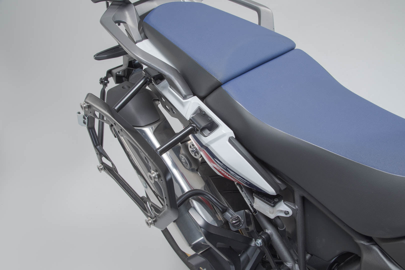 SW-MOTECH Soporte lateral PRO Negro. Honda CRF1000L / Adventure Sports (18-).