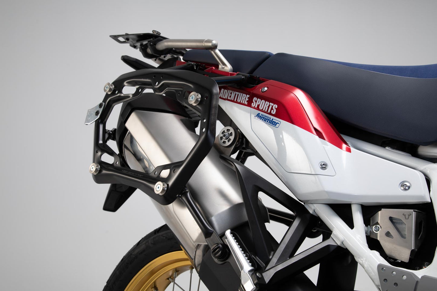 SW-MOTECH Soporte lateral PRO -Versión off-road Negro. Honda Africa Twin / Adv Sports (18-).