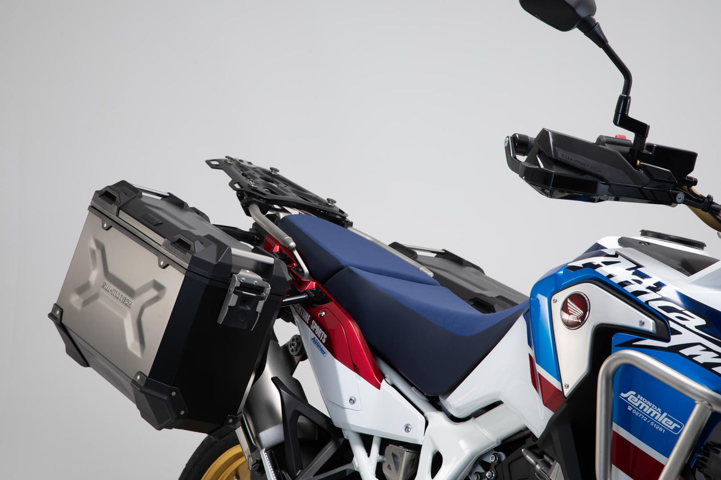 SW-MOTECH Soporte lateral PRO -Versión off-road Negro. Honda Africa Twin / Adv Sports (18-).