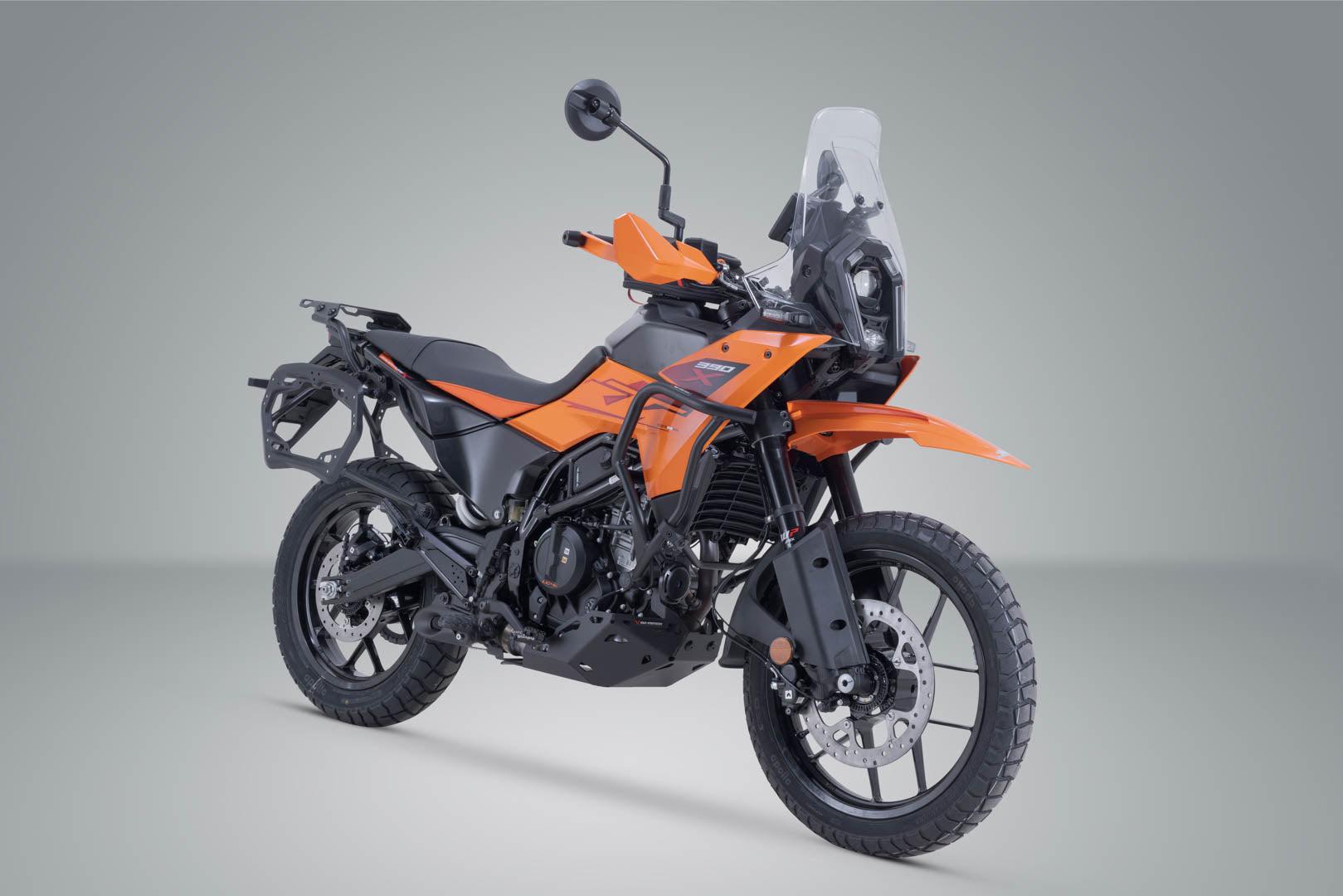 SW-MOTECH Soporte lateral PRO Negro. KTM 125 SMC R 250 Adv 390 Adv (25-).