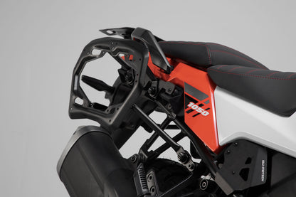 SW-MOTECH Soporte lateral PRO Negro. Suzuki V-Strom 1050 (19-).