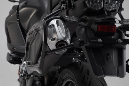 SW-MOTECH Soporte lateral PRO Negro. Yamaha XT1200Z Super Ténéré (10-).