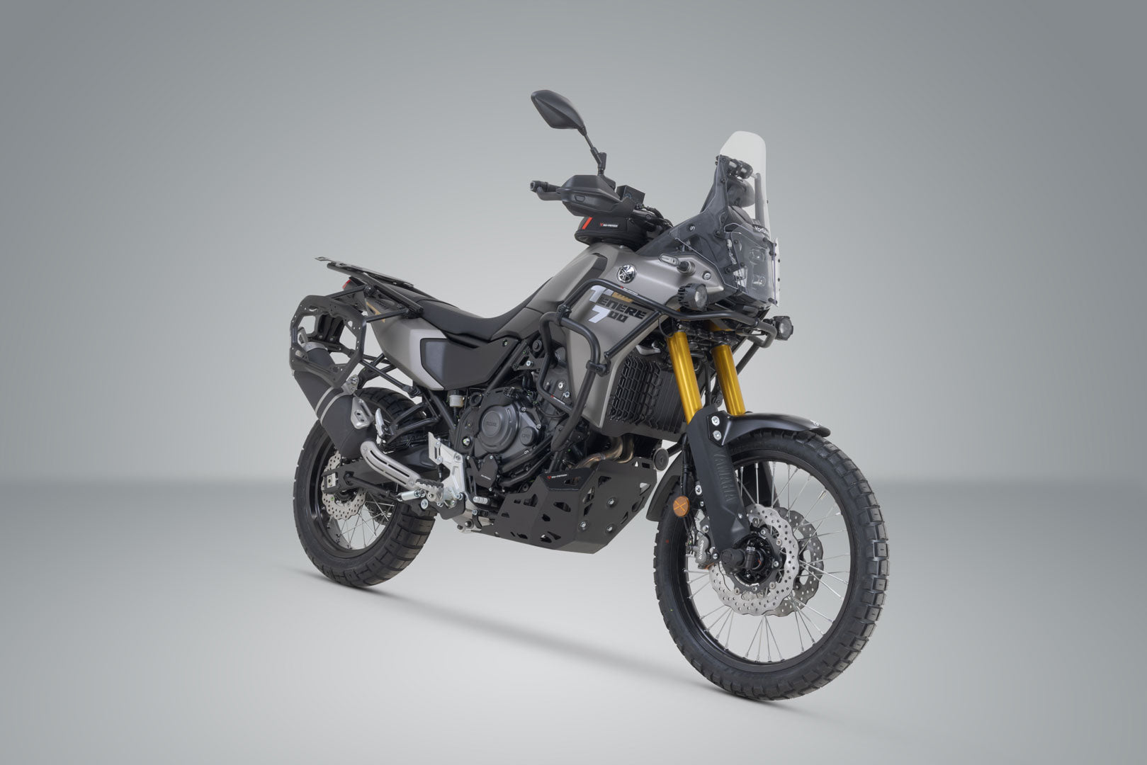 SW-MOTECH Soporte lateral PRO Negro. Modelos Yamaha Ténéré 700 (19-).