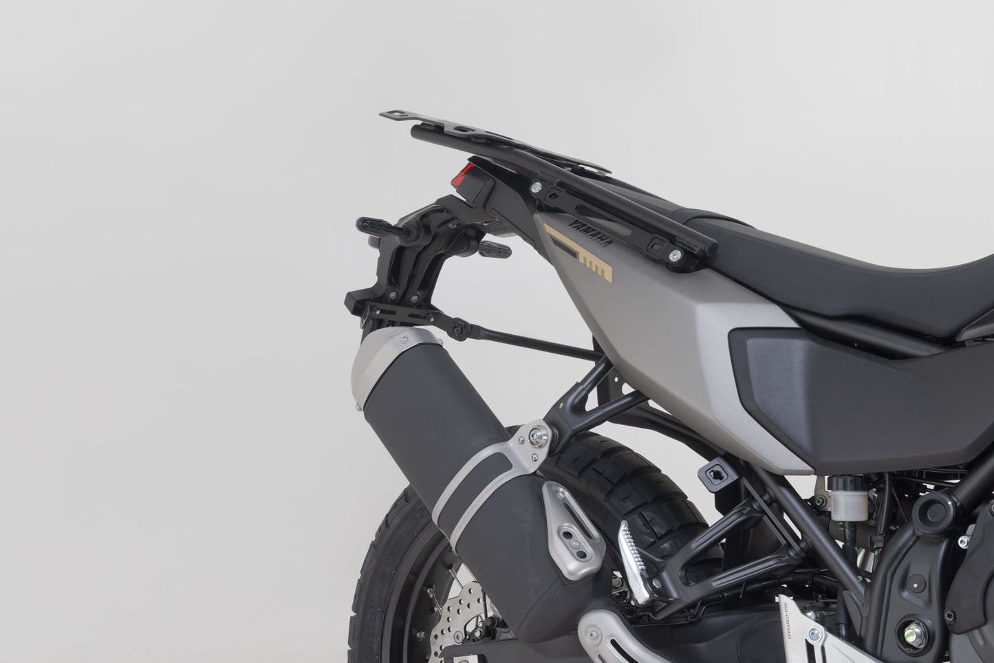 SW-MOTECH Soporte lateral PRO Negro. Modelos Yamaha Ténéré 700 (19-).