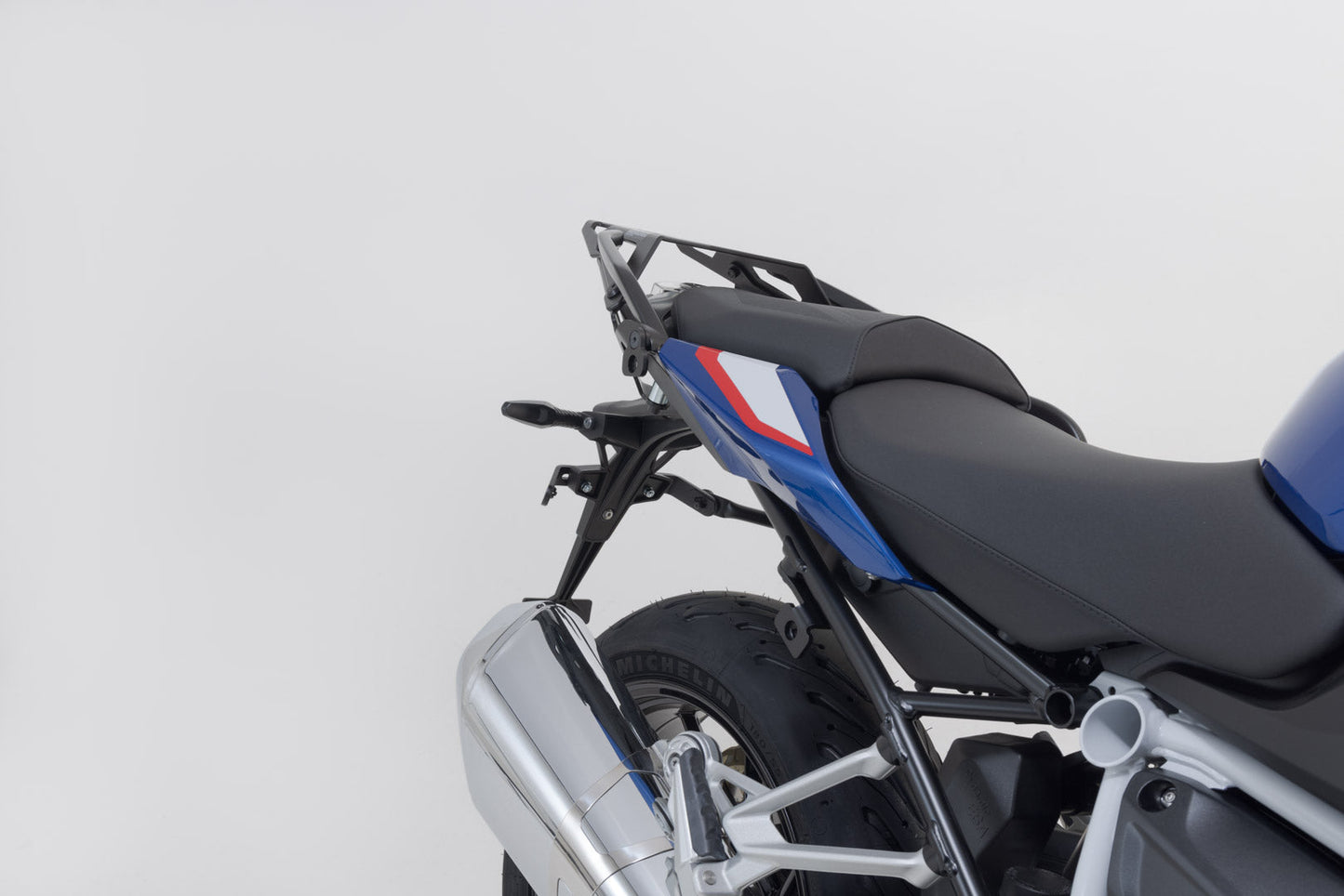 SW-MOTECH Soportes laterales EVO Negro. BMW R 1200 R/RS (14-18) R 1250 R/RS (18-).