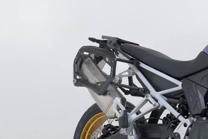 SW-MOTECH Soporte lateral PRO Negro. BMW F 900 GS (23-).