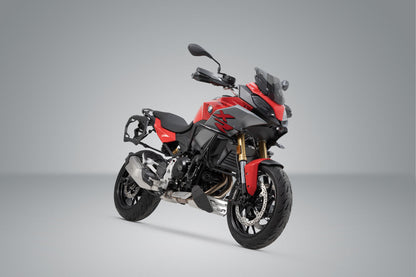 SW-MOTECH Soporte lateral PRO Negro. BMW F 900 R / XR (19-24).