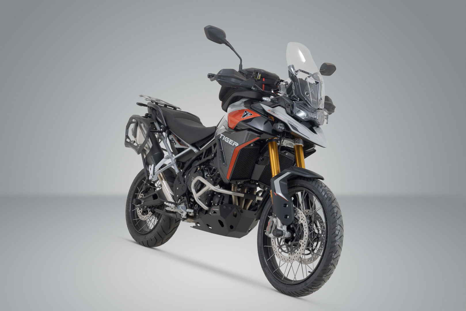SW-MOTECH Soporte lateral PRO Negro. Triumph Tiger 900 GT/GT Pro/Rally Pro.