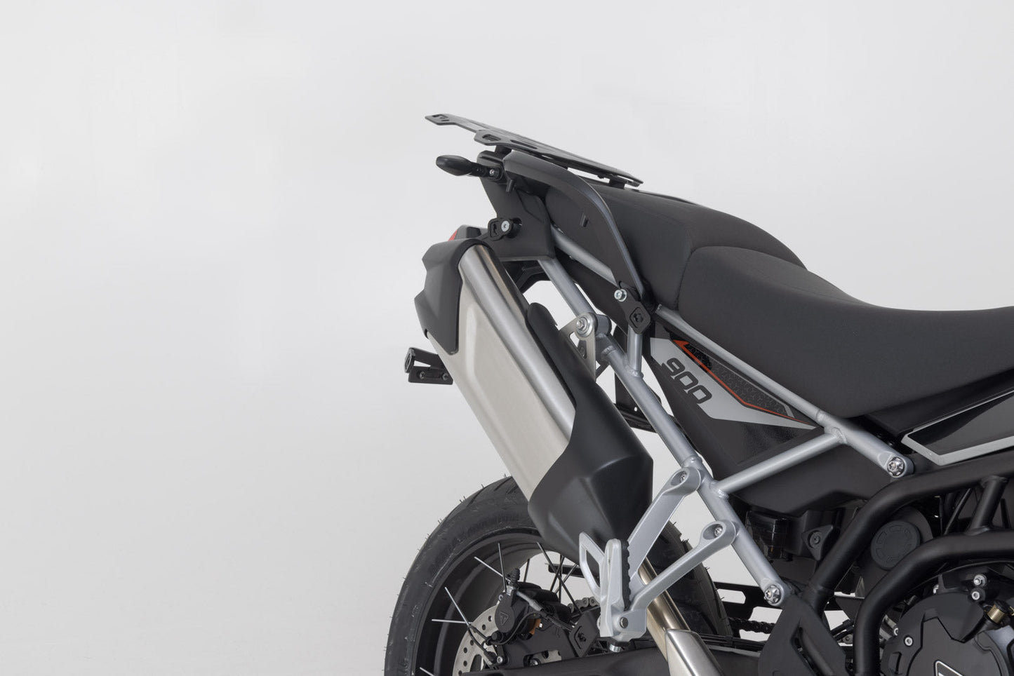 SW-MOTECH Soporte lateral PRO Negro. Triumph Tiger 900 GT/GT Pro/Rally Pro.