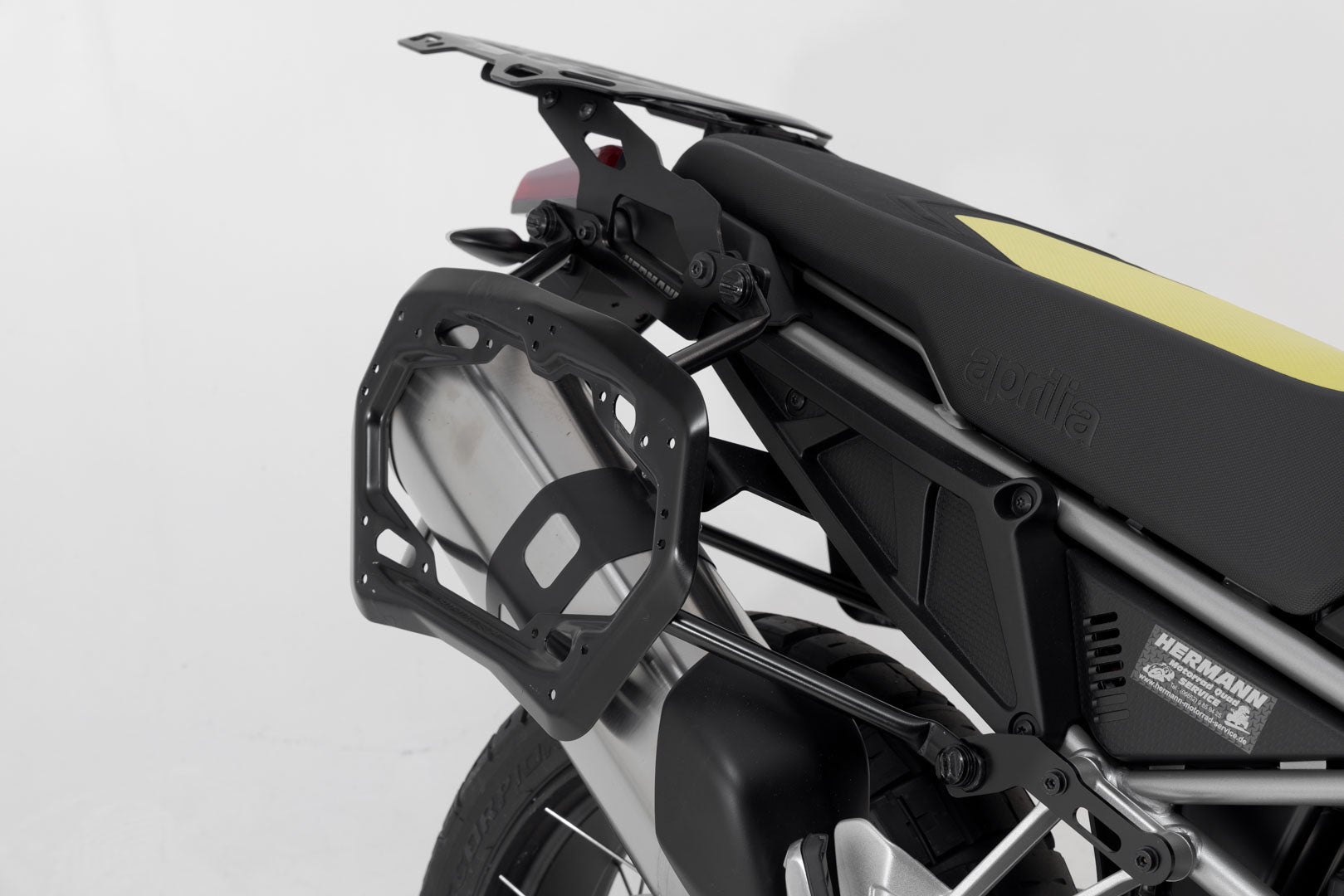 SW-MOTECH Soporte lateral PRO Negro. Aprilia Tuareg 660 (21-) / Rally (24-).
