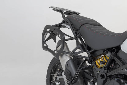 SW-MOTECH Soporte lateral PRO modelo de EE. UU. Negro. Ducati DesertX (22-) / Rally (23-).