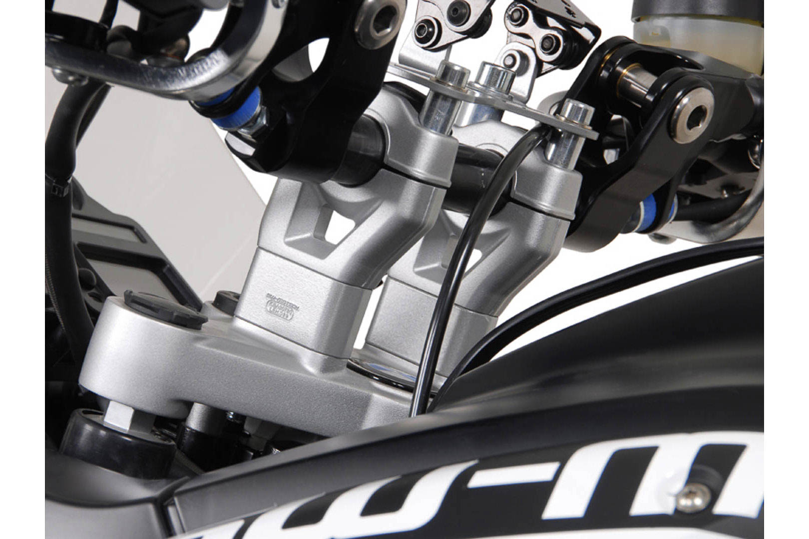 SW-MOTECH Elevador de manillar h=30 mm. Plateado. BMW R 1200 GS (08-).