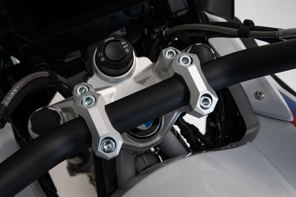 SW-MOTECH Acercador de manillar Eleva 32 mm. Acerca 20 mm. Plateado. Modelos BMW.