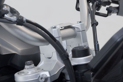 SW-MOTECH Elevador de manillar H=30 mm. Plateado. BMW F 850 GS/Adv F 900 GS.