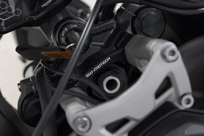 SW-MOTECH Elevador de manillar H=30 mm. Negro. Triumph Tiger Sport 660 / 800.