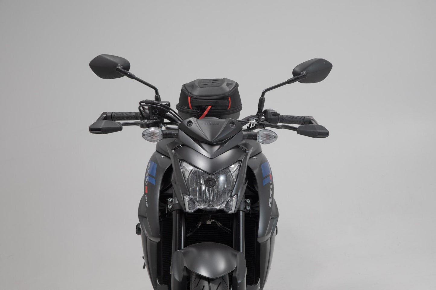 SW-MOTECH Protectores de maneta con deflector de aire Negro. Modelos Suzuki GSX-S.