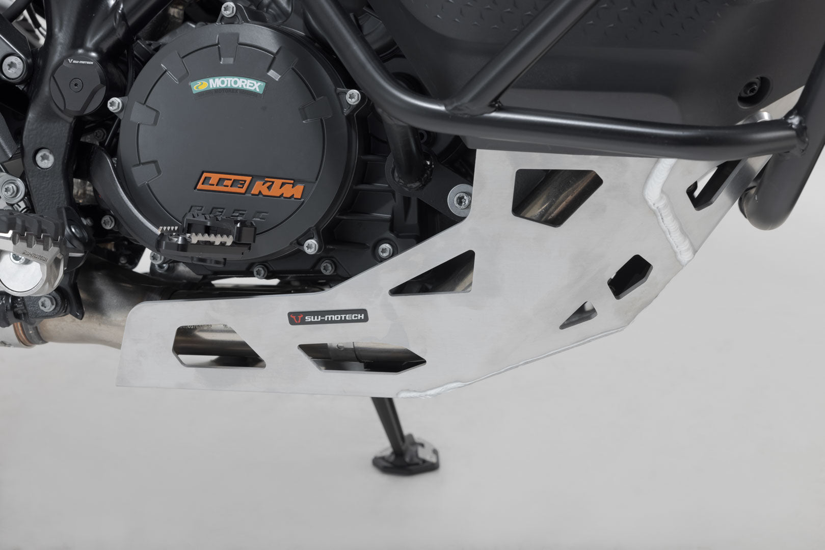 SW-MOTECH Protección del motor Plateado. KTM 1290 Super Adventure (21-).