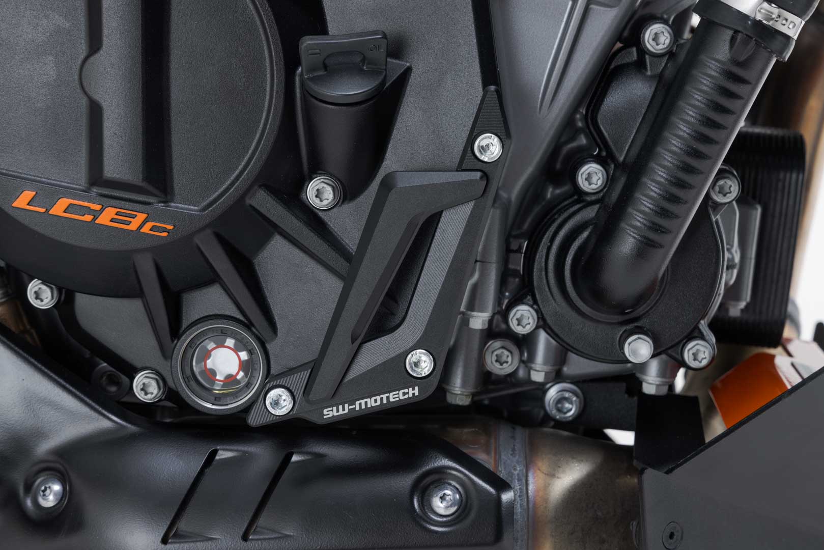SW-MOTECH Protector de la tapa para la carcasa del motor Negro. KTM 990 Duke (23-).