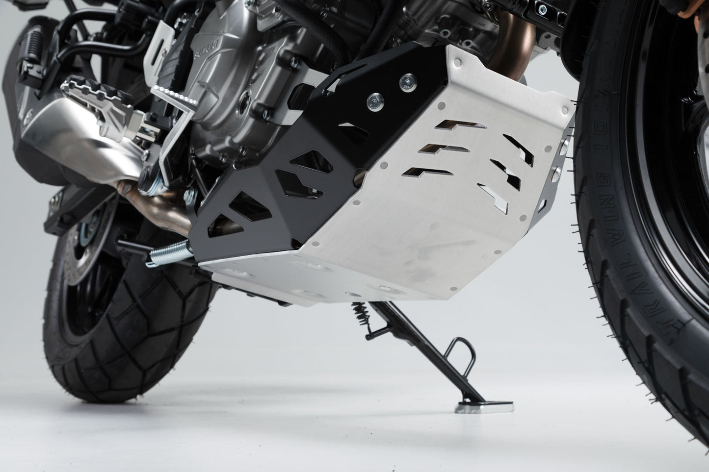 SW-MOTECH Protector de motor Negro/plateado. Suzuki DL650 (11-) / XT (15-).