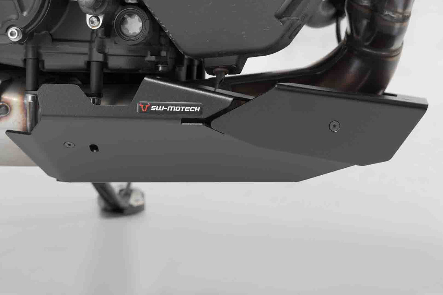 SW-MOTECH Quilla Negro. Yamaha MT-09 (21-).