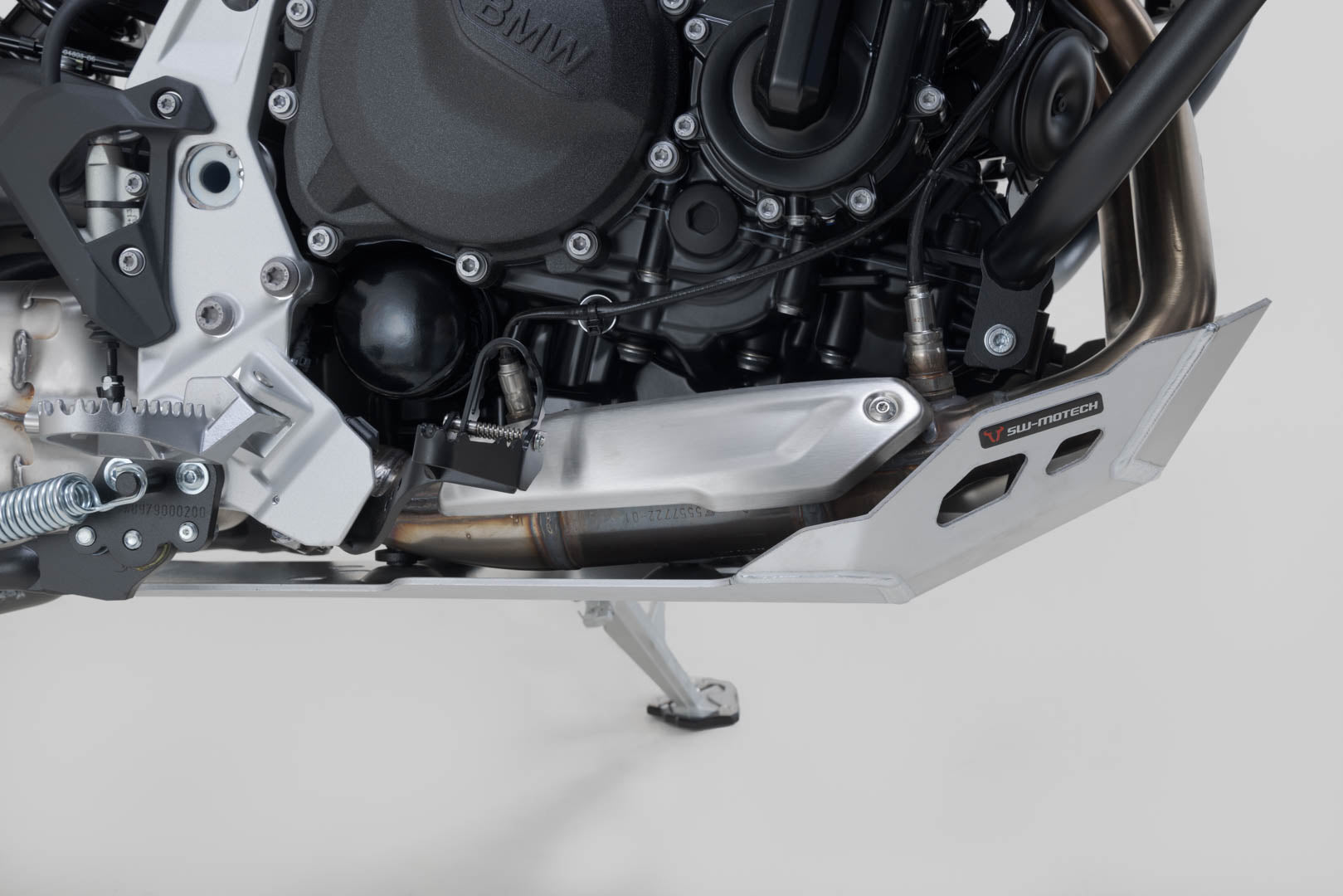 SW-MOTECH Protección del motor Plateado. F 750/850 GS (17-) F 800/900 GS (23-).
