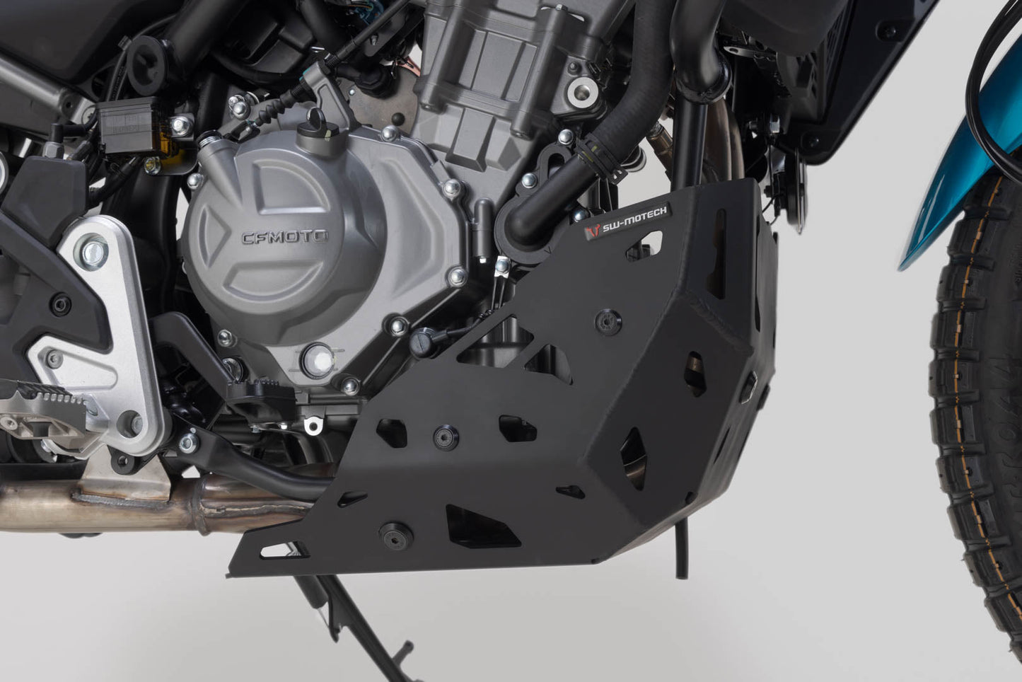SW-MOTECH Protector de motor Negro. CFMoto 450MT (23-).