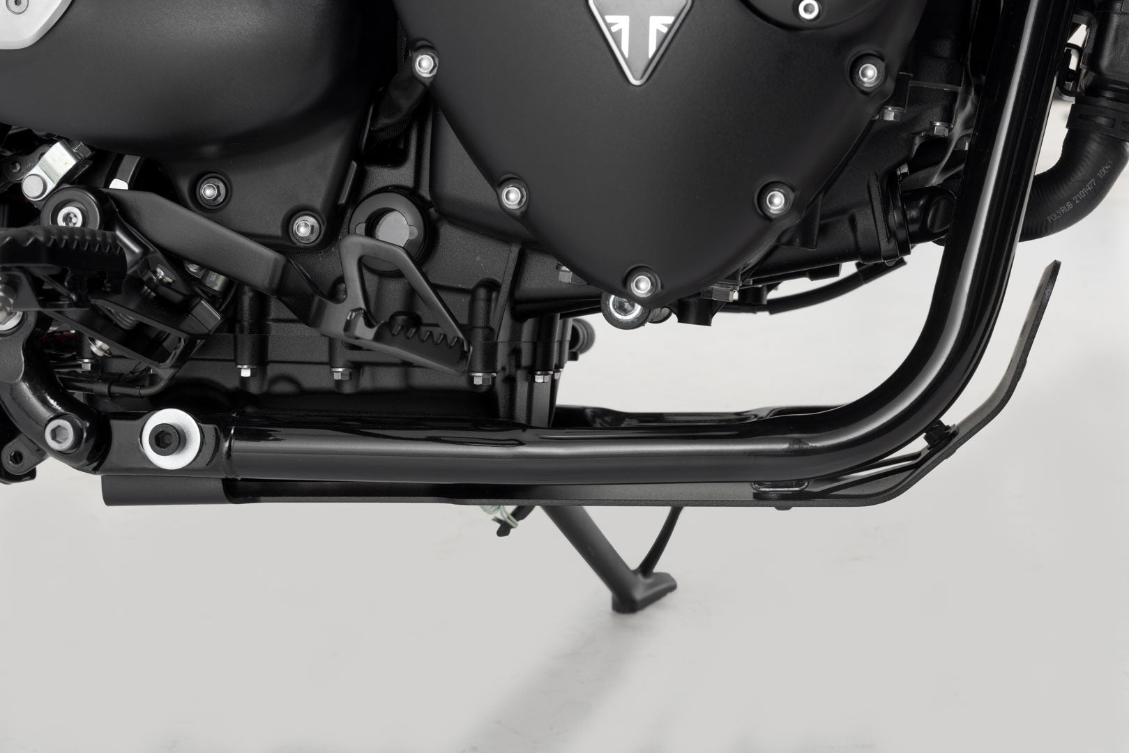 SW-MOTECH Protector de motor Negro. Modelos Triumph.